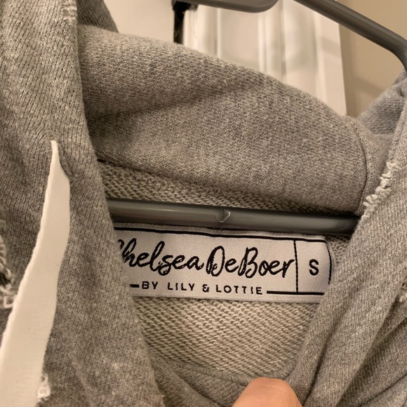 Chelsea Deboer Lily & Lottie Distressed Hoodie Light Grey size S - Picture 4 of 6